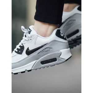 Very Stylish Nike Air Max 90